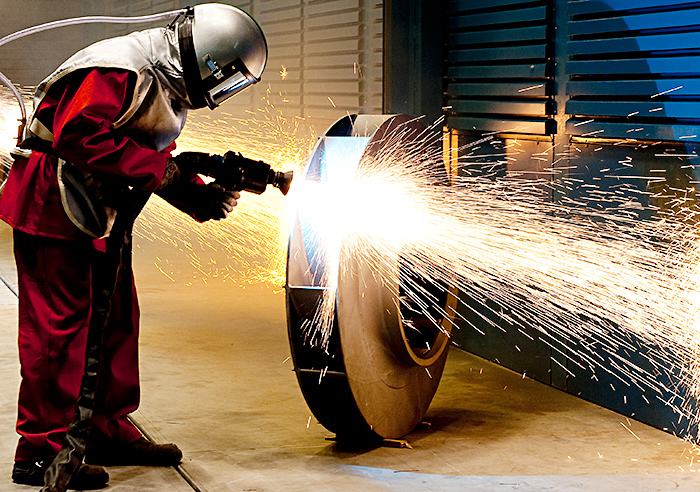 Arc Spray Coating for Large Wheels, Discs and Rotating Parts